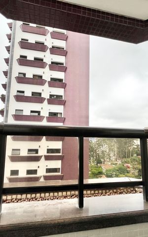 Apartamento à venda com 290m², 5 quartos e 4 vagas Apartamento à venda com 290m², 5 quartos e 4 vagasQuarto 3 - Suíte Varanda