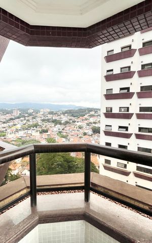 Apartamento à venda com 290m², 5 quartos e 4 vagas Apartamento à venda com 290m², 5 quartos e 4 vagasQuarto 4 - Suíte Varanda