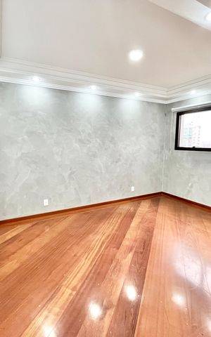 Apartamento à venda com 290m², 5 quartos e 4 vagas Apartamento à venda com 290m², 5 quartos e 4 vagasSala