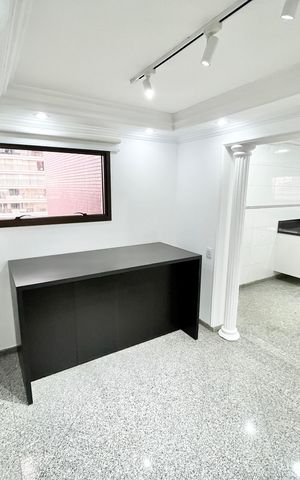 Apartamento à venda com 290m², 5 quartos e 4 vagas Apartamento à venda com 290m², 5 quartos e 4 vagasSala de Jantar