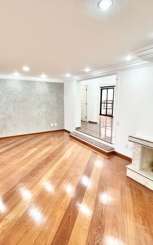 Apartamento à venda com 290m², 5 quartos e 4 vagas Apartamento à venda com 290m², 5 quartos e 4 vagasSala