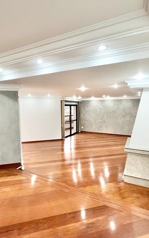 Apartamento à venda com 290m², 5 quartos e 4 vagas