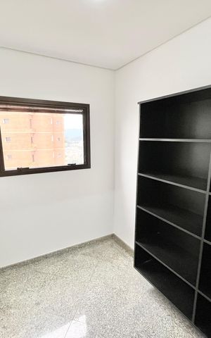 Apartamento à venda com 290m², 5 quartos e 4 vagas Apartamento à venda com 290m², 5 quartos e 4 vagasQuarto de Serviço 2