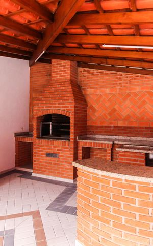 Apartamento à venda com 140m², 2 quartos e 3 vagas Apartamento à venda com 140m², 2 quartos e 3 vagasÁrea comum - Churrasqueira