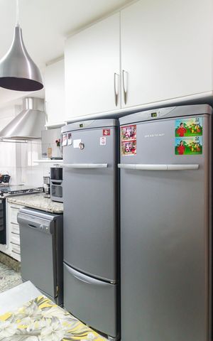 Apartamento à venda com 140m², 2 quartos e 3 vagas Apartamento à venda com 140m², 2 quartos e 3 vagasCozinha