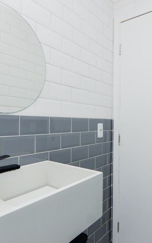 Apartamento à venda com 56m², 2 quartos e 1 vagaBanheiro Social