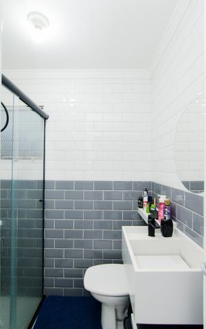 Apartamento à venda com 56m², 2 quartos e 1 vagaBanheiro Social