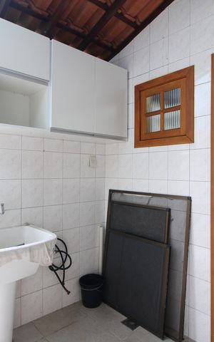 Casa à venda com 125m², 4 quartos e 2 vagasÁrea de Serviço