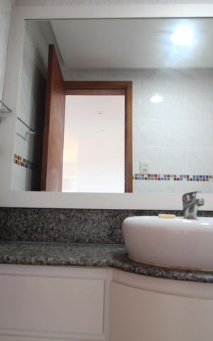 Casa à venda com 125m², 4 quartos e 2 vagasLavabo