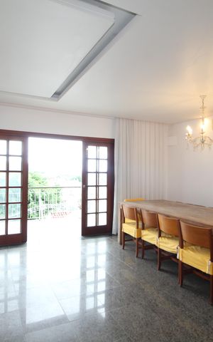 Casa à venda com 125m², 4 quartos e 2 vagasSala