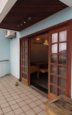Casa à venda com 125m², 4 quartos e 2 vagasSala - Varanda