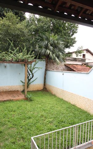 Casa à venda com 125m², 4 quartos e 2 vagasQuarto 3 - Vista