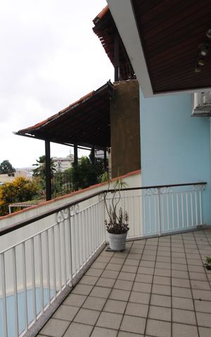 Casa à venda com 125m², 4 quartos e 2 vagasSala - Varanda