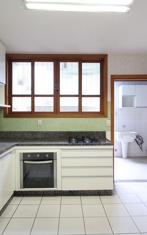 Casa à venda com 125m², 4 quartos e 2 vagasCozinha