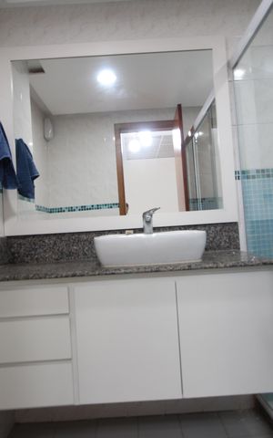 Casa à venda com 125m², 4 quartos e 2 vagasBanheiro Social