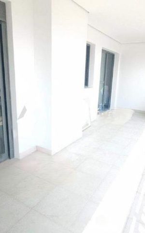 Apartamento à venda com 77m², 2 quartos e 1 vaga
