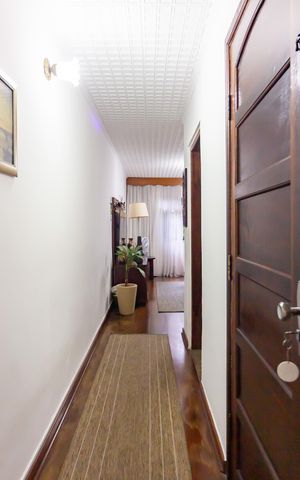Casa à venda com 185m², 3 quartos e 2 vagas