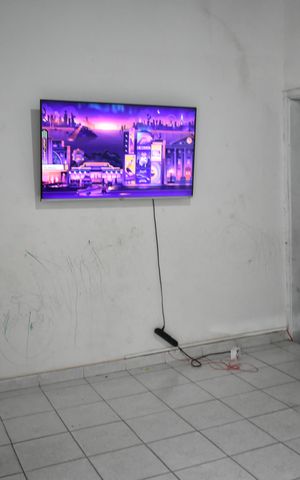 Casa à venda com 120m², 2 quartos e 2 vagasSala tv