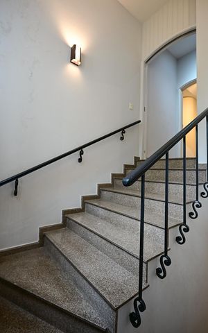 Casa à venda com 1406m², 4 quartos e 4 vagasEscada
