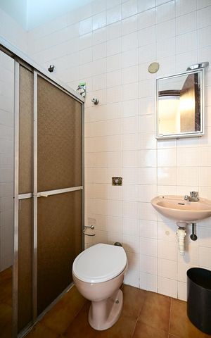 Casa à venda com 1406m², 4 quartos e 4 vagasBanheiro de Serviço