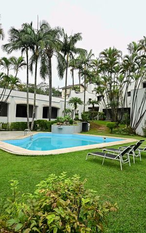 Casa à venda com 1406m², 4 quartos e 4 vagasFachada Posterior