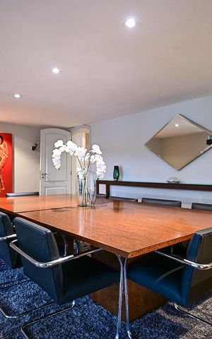 Casa à venda com 1406m², 4 quartos e 4 vagasSala de Jantar
