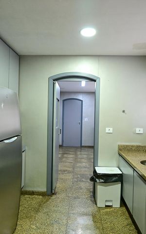 Casa à venda com 1406m², 4 quartos e 4 vagasCopa