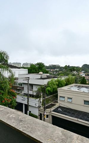 Casa à venda com 1406m², 4 quartos e 4 vagasVaranda da Suíte  2