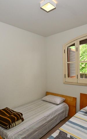Casa à venda com 1406m², 4 quartos e 4 vagasQuarto