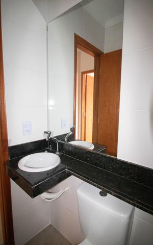 Apartamento à venda com 33m², 2 quartos e sem vaga Apartamento à venda com 33m², 2 quartos e sem vagaBANHEIRO