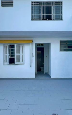 Casa à venda com 206m², 4 quartos e 2 vagas Casa à venda com 206m², 4 quartos e 2 vagasQuintal