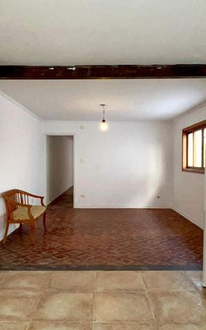 Casa à venda com 206m², 4 quartos e 2 vagas Casa à venda com 206m², 4 quartos e 2 vagasCozinha