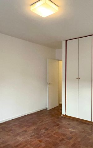 Casa à venda com 206m², 4 quartos e 2 vagas Casa à venda com 206m², 4 quartos e 2 vagasQuarto 2