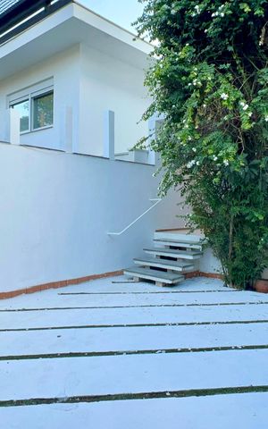 Casa à venda com 206m², 4 quartos e 2 vagas Casa à venda com 206m², 4 quartos e 2 vagasGaragem