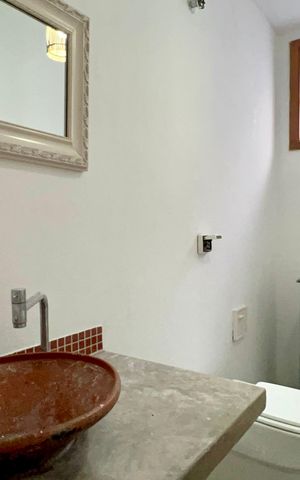 Casa à venda com 206m², 4 quartos e 2 vagas Casa à venda com 206m², 4 quartos e 2 vagasLavabo