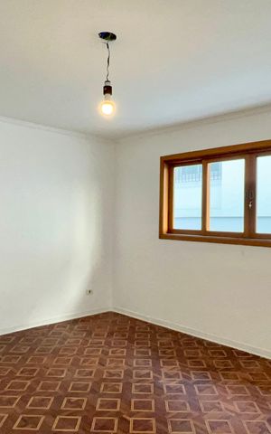 Casa à venda com 206m², 4 quartos e 2 vagas Casa à venda com 206m², 4 quartos e 2 vagasSala de Jantar