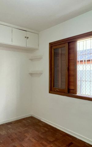 Casa à venda com 206m², 4 quartos e 2 vagas Casa à venda com 206m², 4 quartos e 2 vagasQuarto 1