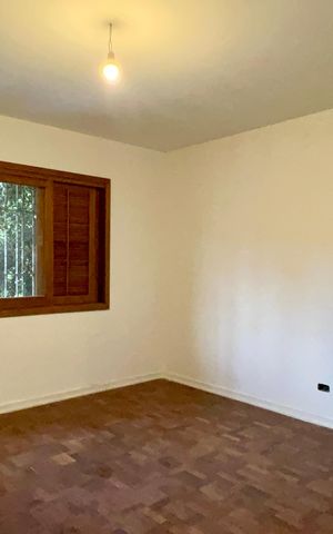 Casa à venda com 206m², 4 quartos e 2 vagas Casa à venda com 206m², 4 quartos e 2 vagasSuite