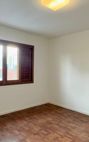 Casa à venda com 206m², 4 quartos e 2 vagas Casa à venda com 206m², 4 quartos e 2 vagasQuarto 2