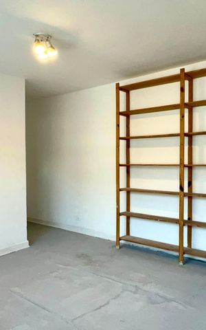 Casa à venda com 206m², 4 quartos e 2 vagas Casa à venda com 206m², 4 quartos e 2 vagasEdícula