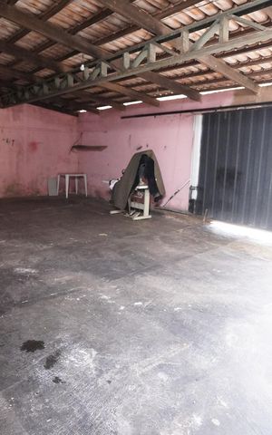 Casa à venda com 300m², 3 quartos e 3 vagas