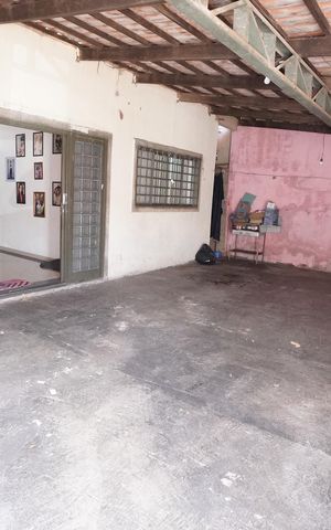 Casa à venda com 300m², 3 quartos e 3 vagas