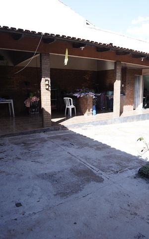 Casa à venda com 300m², 3 quartos e 3 vagas