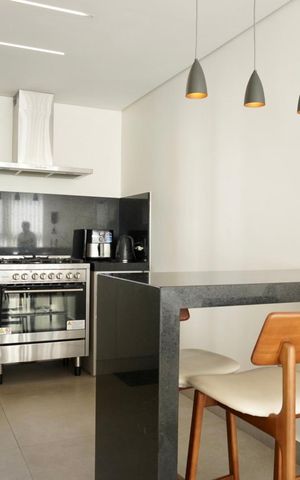 Apartamento à venda com 143m², 4 quartos e 3 vagas Apartamento à venda com 143m², 4 quartos e 3 vagasCozinha