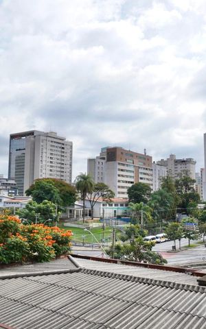 Apartamento à venda com 143m², 4 quartos e 3 vagas Apartamento à venda com 143m², 4 quartos e 3 vagasSala - vista
