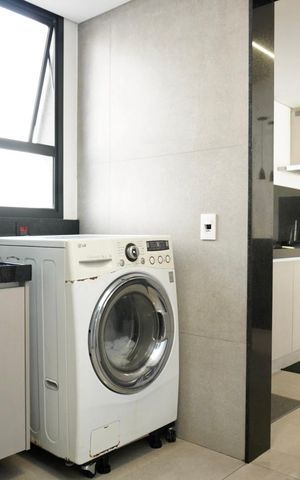 Apartamento à venda com 143m², 4 quartos e 3 vagas Apartamento à venda com 143m², 4 quartos e 3 vagasÁrea de Serviço