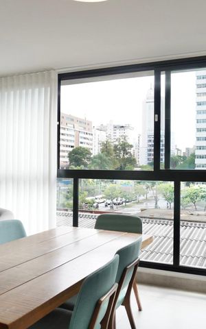 Apartamento à venda com 143m², 4 quartos e 3 vagas Apartamento à venda com 143m², 4 quartos e 3 vagasSala