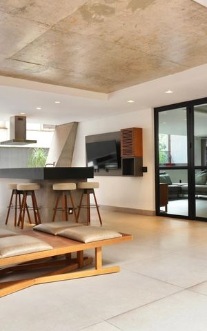 Apartamento à venda com 143m², 4 quartos e 3 vagas Apartamento à venda com 143m², 4 quartos e 3 vagasÁrea comum - Área Gourmet