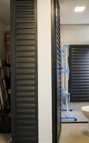 Apartamento à venda com 143m², 4 quartos e 3 vagas Apartamento à venda com 143m², 4 quartos e 3 vagasÁrea de Serviço - Quarto e Banheiro