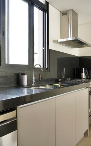 Apartamento à venda com 143m², 4 quartos e 3 vagas Apartamento à venda com 143m², 4 quartos e 3 vagasCozinha